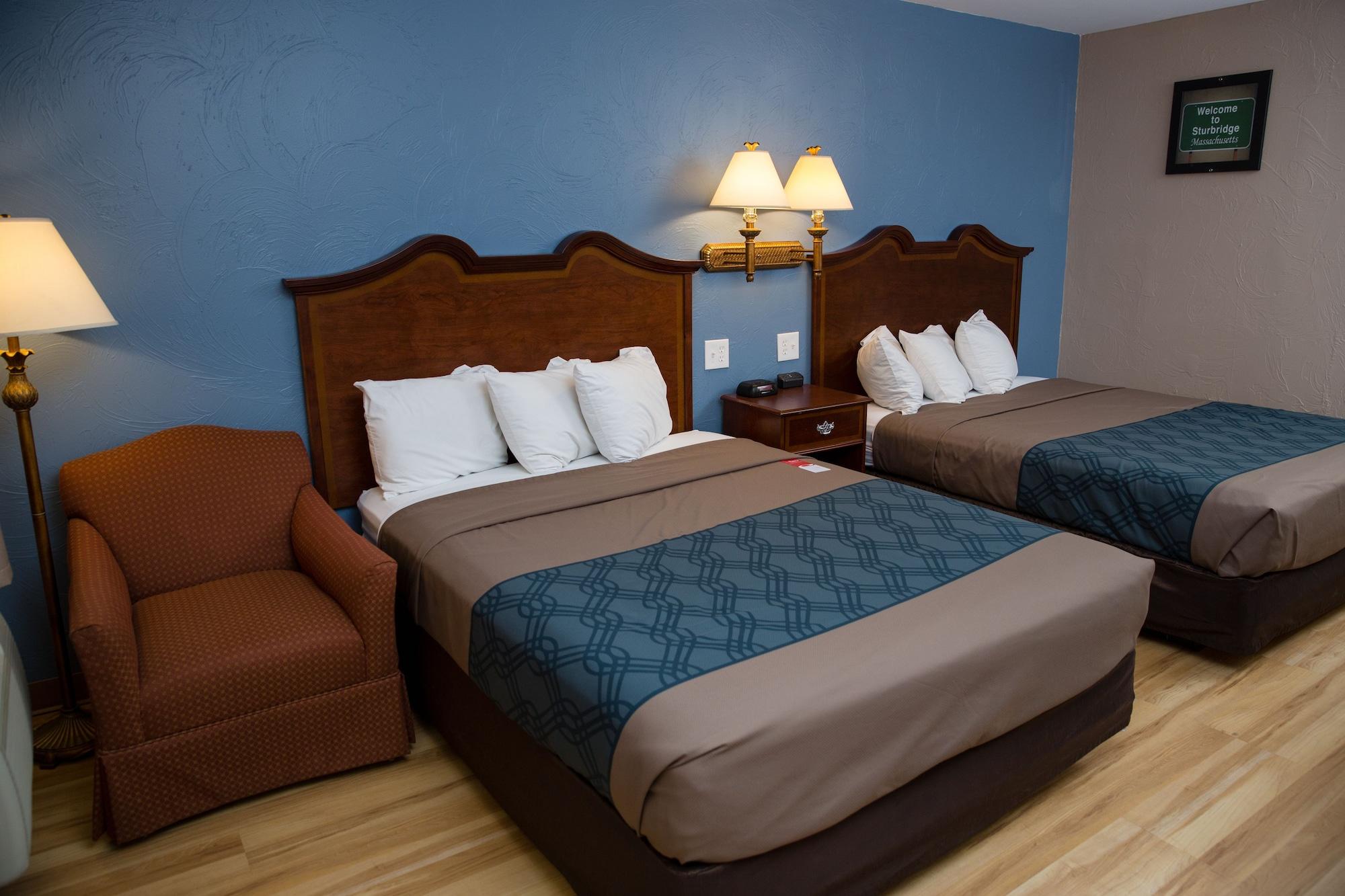 Econo Lodge Sturbridge Route 20 Exterior photo